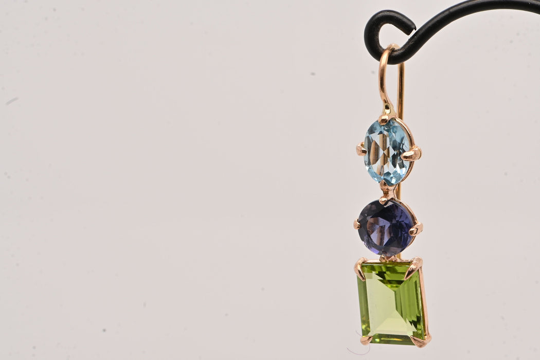 Boucles d'oreilles Sky Topaz Iolite Peridot Rose Gold 18 Carats Earrings 58 Facettes