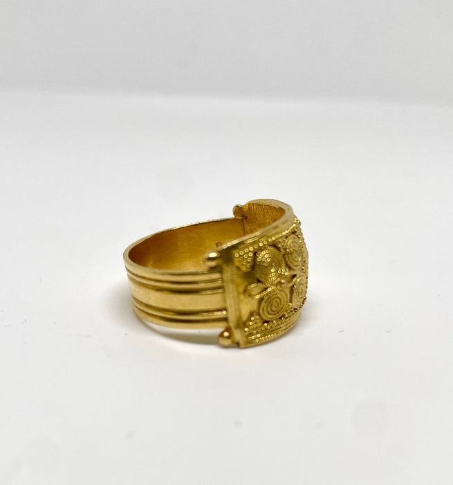 Lalaounis vintage 18k yellow gold ring