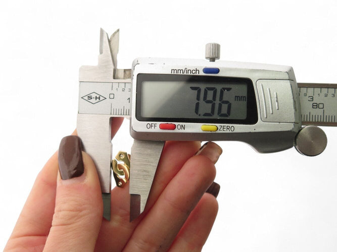 Boucles d'oreilles mono boucle d'oreille DINH VAN menottes r8 867411u or jaune & diamant 58 Facettes 270642