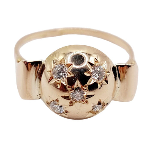 Kulet kuppelring i roségull, stjerneinnfattet diamant (ca. 1950) 