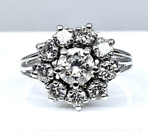 Bague 49.0 Bague marguerite en or blanc 18 carats en diamants 58 Facettes AB259