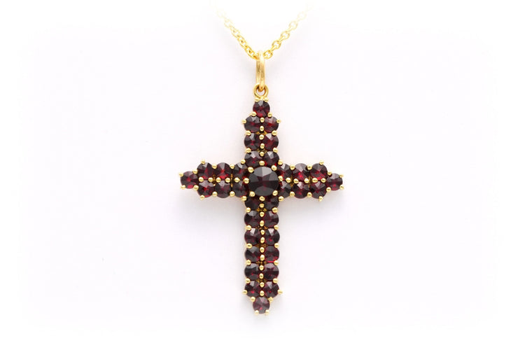 Pendentif Pendentif en or jaune serti de grenats 58 Facettes B551