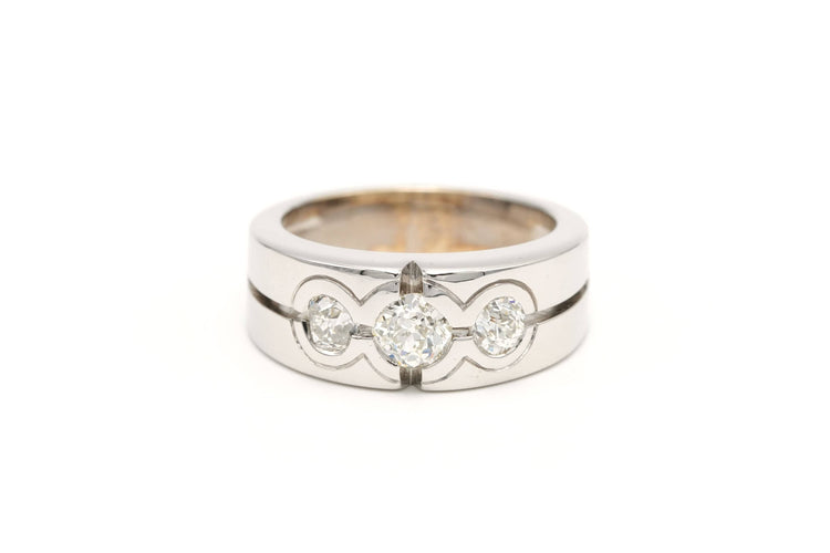 Bague 53 Bague Années 50 en or blanc sertie de diamants 58 Facettes 19335