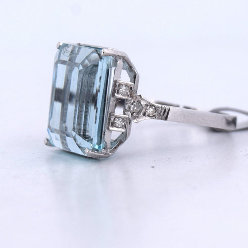 Bague 53 Bague Art Déco en platine avec aigue-marine et diamants 58 Facettes