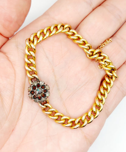 Bracelet Bracelet or jaune et argent, marguerite ornée de diamants 58 Facettes A05479