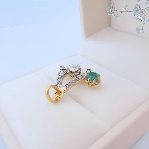 Pendentif Belle Époque émeraude et diamants sur or jaune et platine 58 Facettes 1746