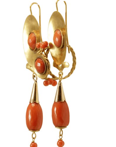 Bague Boucles d'oreilles et bague anciennes en corail et or jaune 58 Facettes 7694