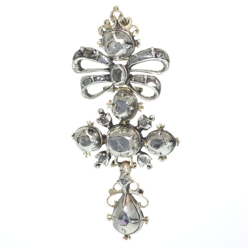 Montre Symétrie sacrée : la croix vieillie du baroque 58 Facettes 19127-0067