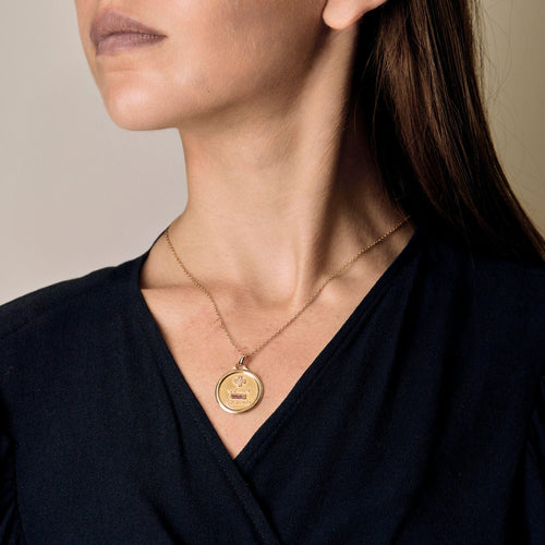 Pendentif AUGIS - Médaille d'amour en or jaune 58 Facettes LEN1207