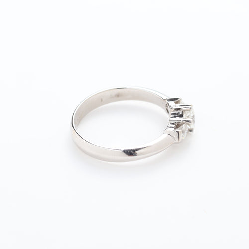 Bague 59 Bague triplet en or blanc avec diamants 58 Facettes 146/23