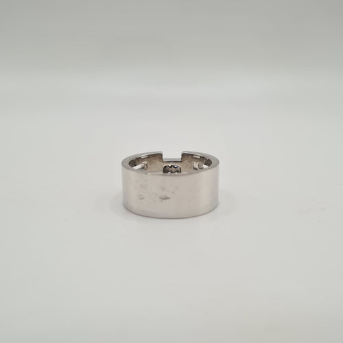 Bague 54 Bague or blanc sertie de diamants 58 Facettes