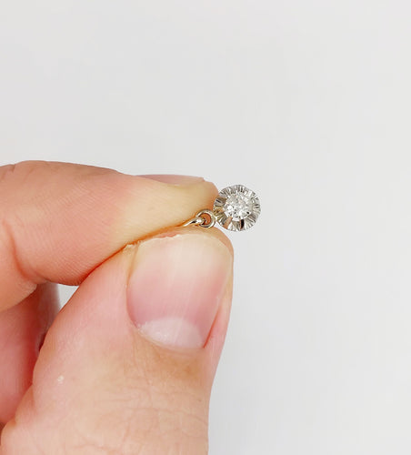 Pendentif Pendentif or blanc, diamant taille ancienne 0,15 carat (circa 1910) 58 Facettes A06145