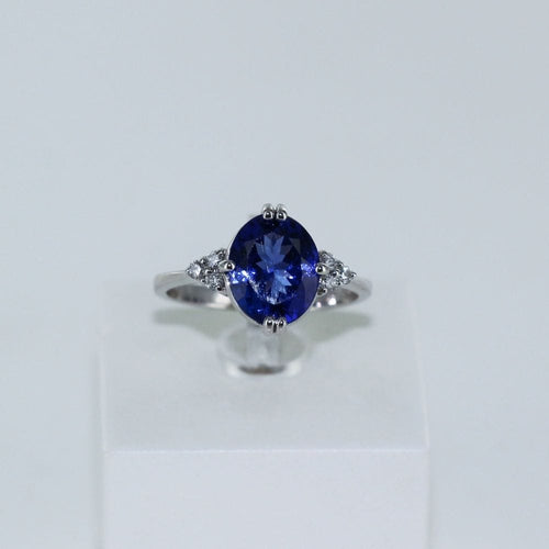 Bague 56 Bague fine tanzanite et diamants 58 Facettes