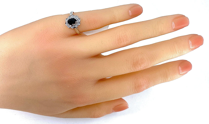 Bague 46 Bague en or blanc saphir et 10 diamants 58 Facettes AB361