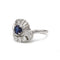 Bague 54 Bague en or blanc, diamants et saphir 58 Facettes 1308