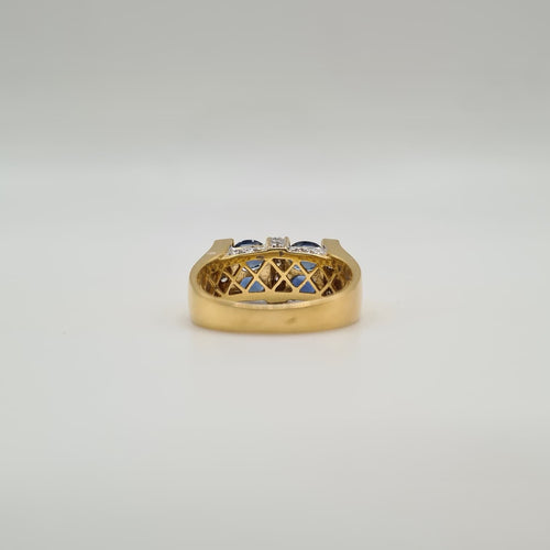 Bague 55 Bague art déco or jaune 18 carats sertie de 6 saphirs ovales et diamants 58 Facettes