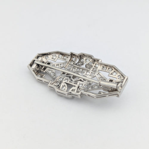 Alfinete Art Deco em Platina e diamantes