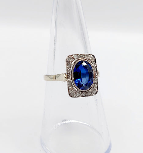庞帕杜戒指 Art Deco 白金，合成蓝宝石和玫瑰式切割钻石（约1910年） 