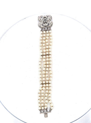 Bracelet Bracelet de perles avec fermoir en or blanc 18 carats et diamants 58 Facettes
