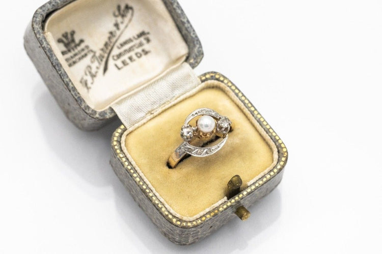 Bague 49 Bague ancienne en or avec diamants taille rose et perle, France. 58 Facettes 10345