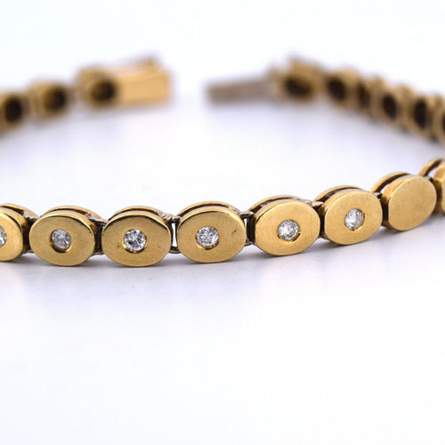 Bracelet Bracelet en or jaune avec diamants 58 Facettes
