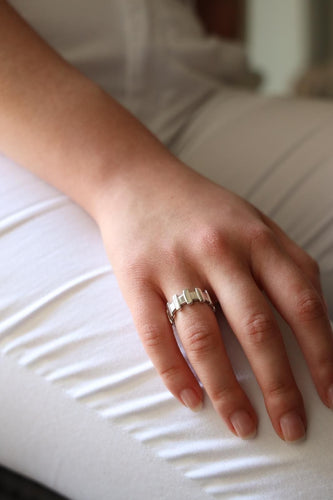 Bague 51 Zolotas Bague Alliance  Or blanc 58 Facettes 2057824CN