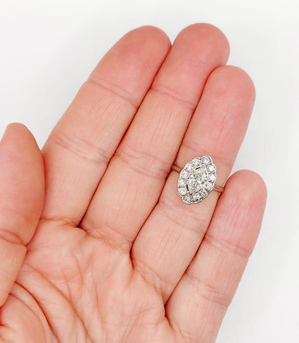 Bague 50 Bague marquise Art Déco or blanc, diamants 58 Facettes A05282