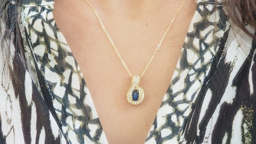 Collier Collier en or jaune, saphir et diamants 58 Facettes 19704