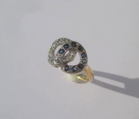 Pierścionek zaręczynowy z dwóch rodzajów złota, diament, naturalny szafir 