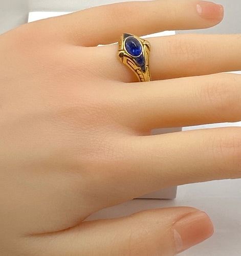 Ring aus 18 Karat Gelbgold mit Cabochon- und kalibrierten Saphiren, Art-Déco-Zeit 