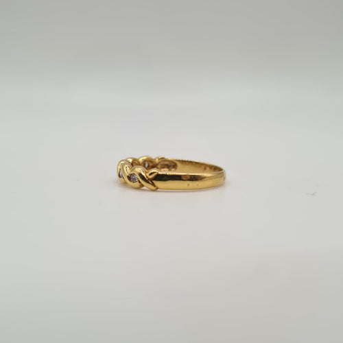 Bague 55 Demi-alliance or jaune 18 carats sertie de diamants 58 Facettes