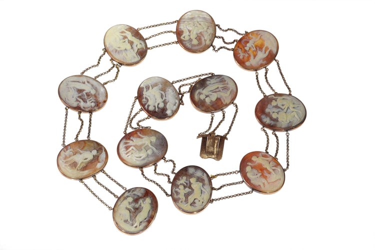 Collier Collier camée victorien, vers 1860 – Un chef-d'œuvre du Grand Tour en or 58 Facettes 24269-0015