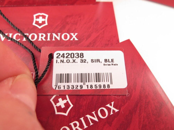 Montre montre VICTORINOX inox small 241261 36 mm acier quartz fullset 58 Facettes 265936