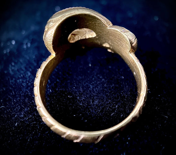 Bague 59 Bague solitaire Néo Gothique figurant une tête de chimère 58 Facettes