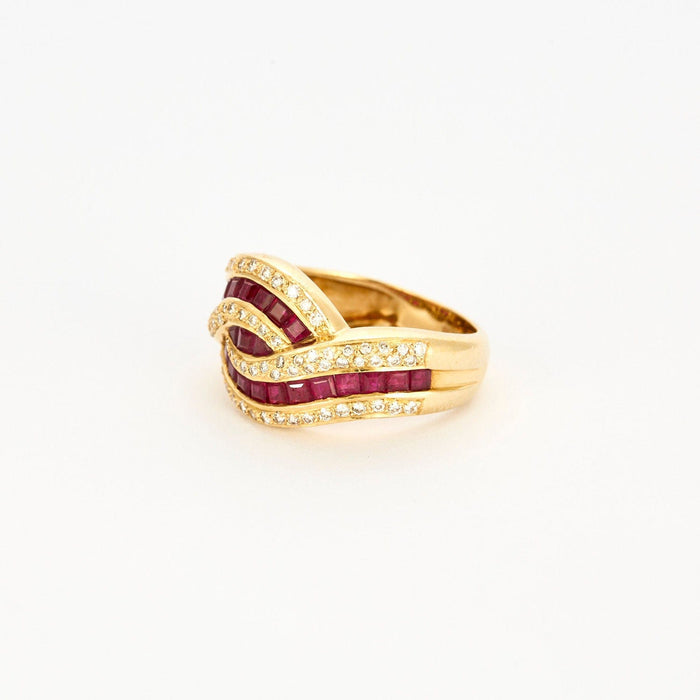 Bague 53 Bague or jaune, rubis et diamants 58 Facettes GU144