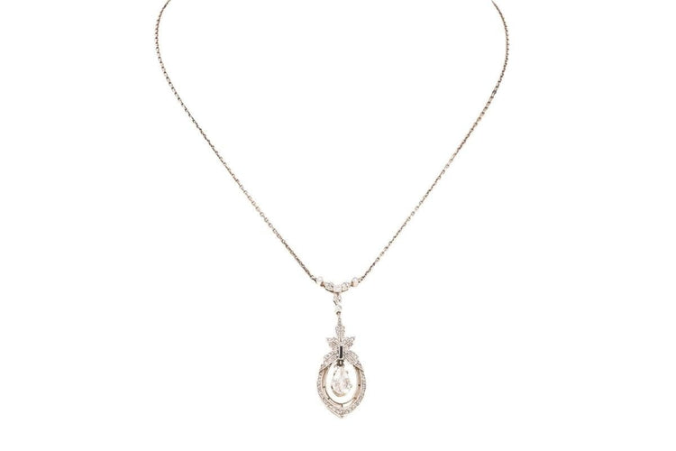 Collier Collier Art Déco en platine avec diamants et calcédoine 58 Facettes 10729