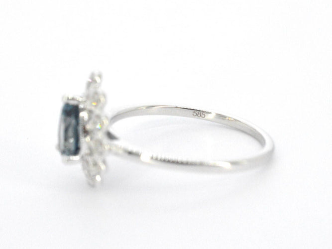 Bague 54 Bague en or blanc avec diamants et topaze 58 Facettes 2316