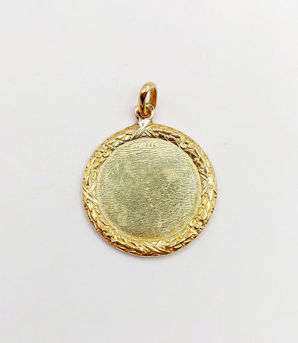 Pendentif RARE Pendentif médaille d'amour AUGIS 22mm or 18k diamant et rubis : "+ qu'hier - que demain" (circa 1930) 58 Facettes A04116