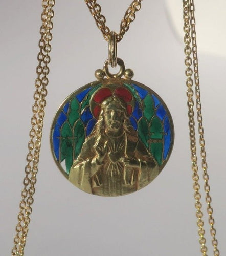 Pendentif Becker - Médaille pendentif Jésus Christ émail plique-à-jour en or jaune 18k 58 Facettes