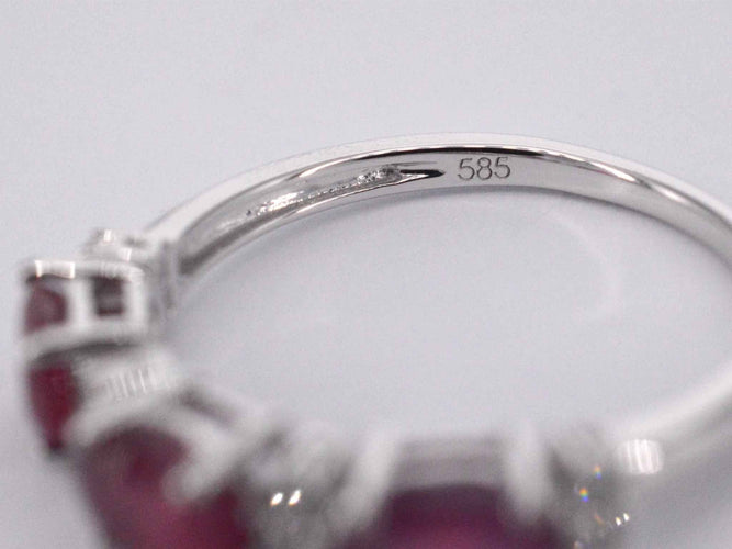 Bague Bague en or blanc avec diamants et rubis 58 Facettes 2124