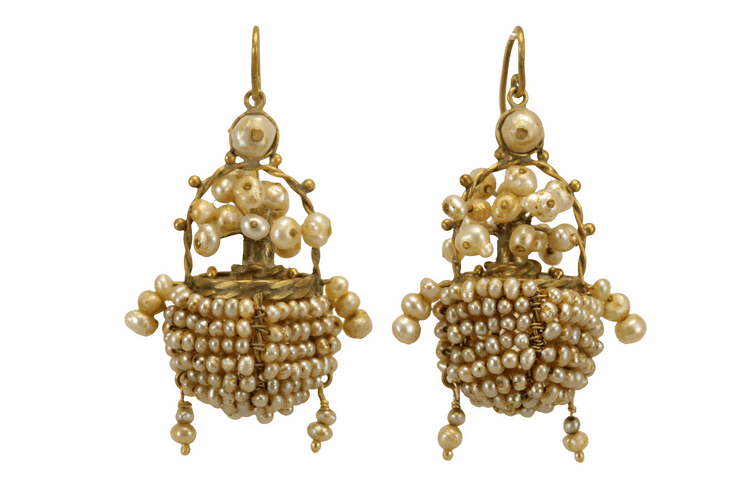 Boucles d'oreilles Boucles d'oreilles anciennes en perles et or 58 Facettes 7708