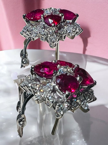 Boucles d'Oreille 8 Rubis Taille "coeur",  Diamants, Or 18 Carat 58 Facettes 7831 A