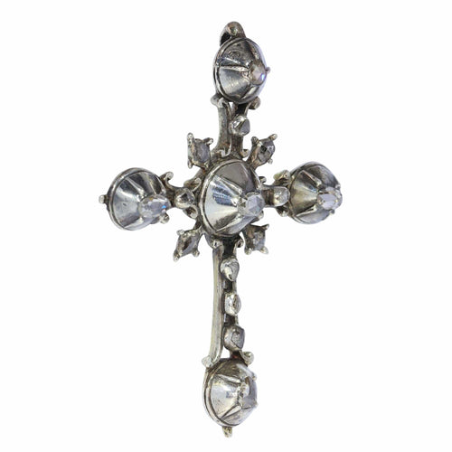 Pendentif Croix en argent rococo des années 1750 : l'art de la joaillerie 58 Facettes 24121-0345