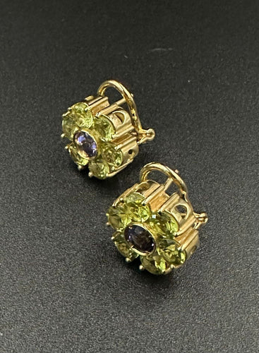 Boucles d'oreilles PASCALE BRUNI. Boucles d’oreilles or, tanzanites et péridots 58 Facettes