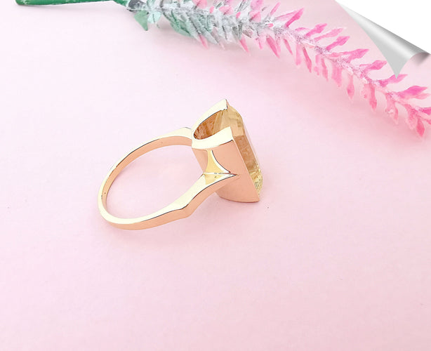 Bague 59.5 Bague Citrine rectangulaire à pans coupés Or Jaune 18 K 58 Facettes AA 1578