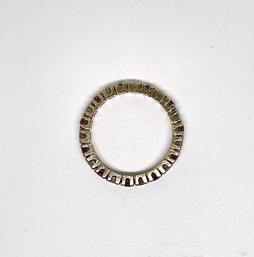 Bague 58 Bague or gris tour complet diamants et rubis 58 Facettes