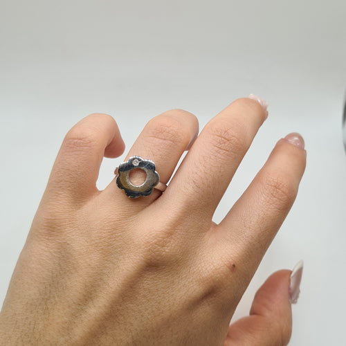 Bague 54 Bague fleur or blanc sertie d'un diamant 58 Facettes