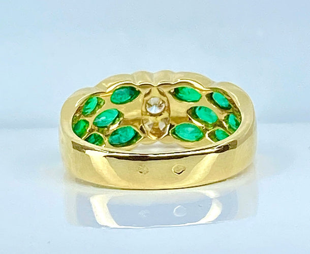Bague 53 Bague jonc en or jaune, émeraudes navettes et diamants 58 Facettes AB576 bis