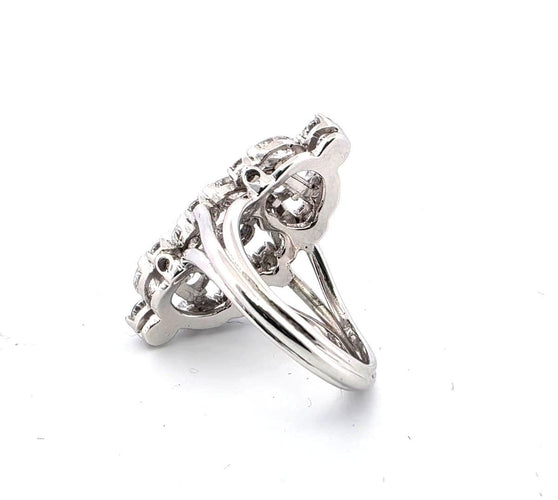 Bague 46 Bague en or blanc 18 carats avec diamants 58 Facettes