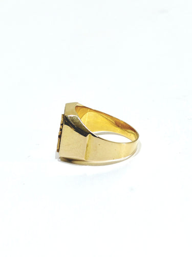 Bague 55 Chevalière guillochée initiales \"EH\" en or champagne 18 carats 58 Facettes